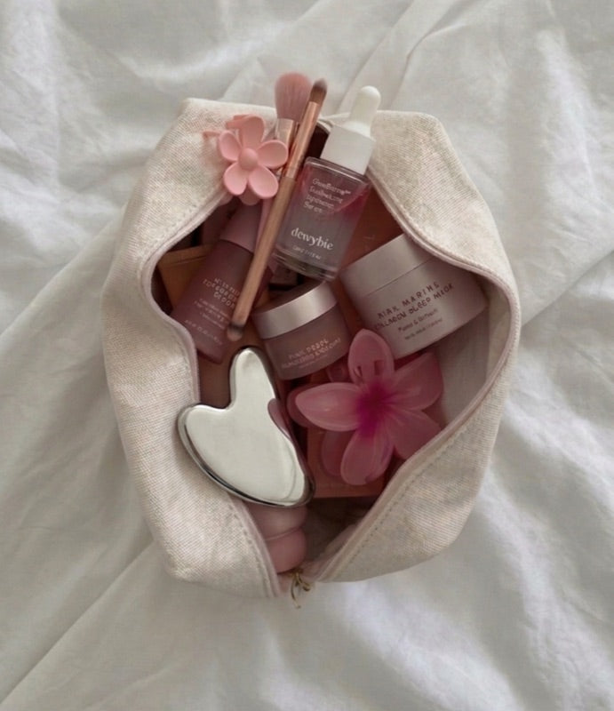 dewybie skincare flat lay featuring the Glutathione Hydration Serum