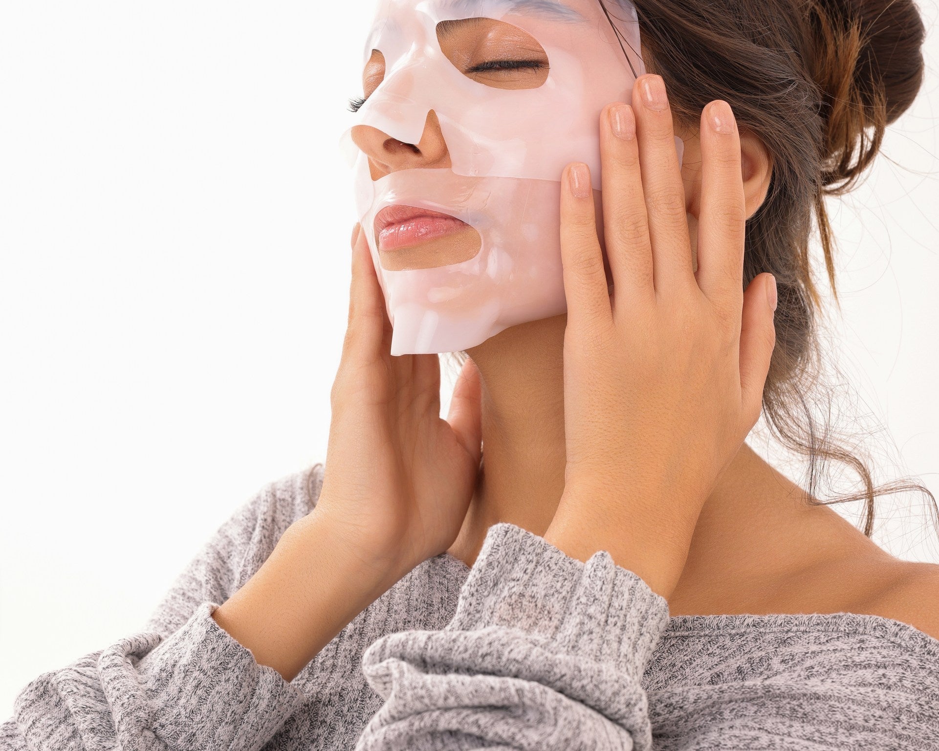 Best Korean Skincare for Eid Makeup Prep in the GCC (2026 Guide)