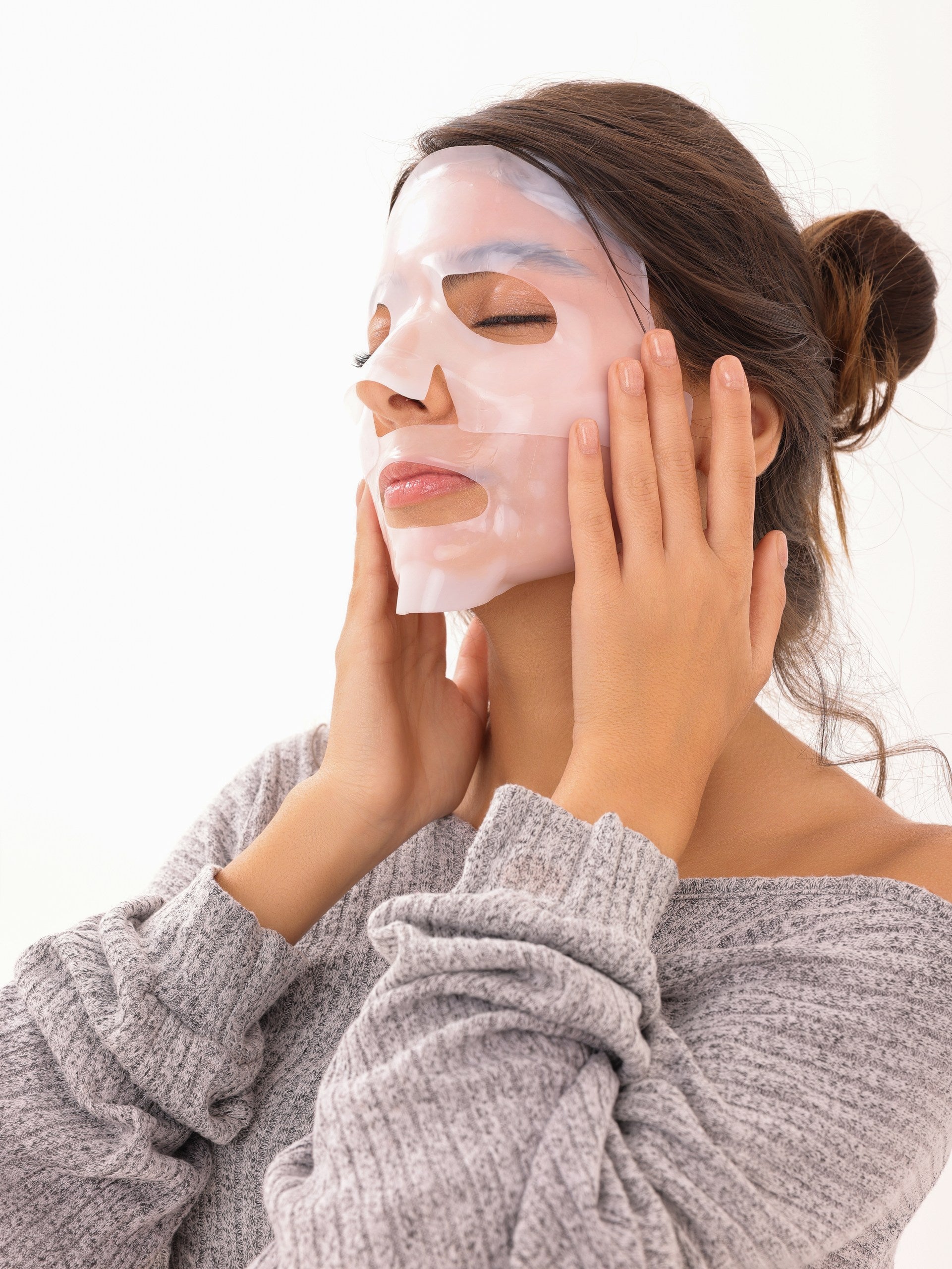 Best Korean Skincare for Eid Makeup Prep in the GCC (2026 Guide)